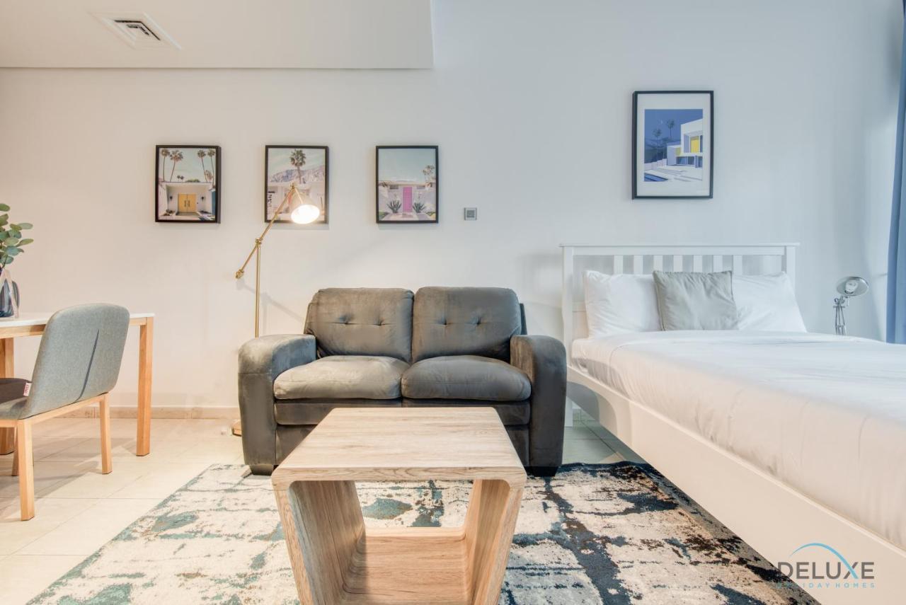 Apartment Calm At View Tower Jlt By Deluxe Homes