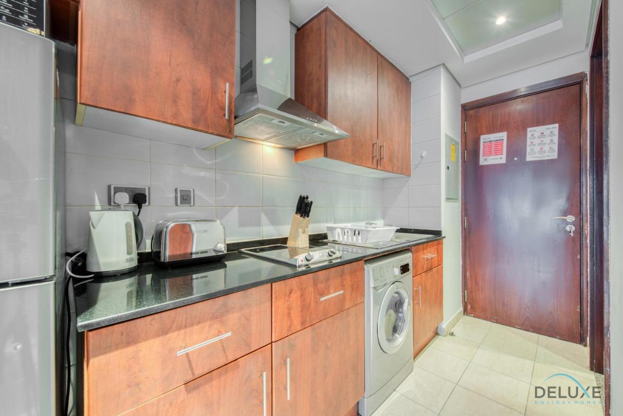 Calm At View Tower Jlt By Deluxe Homes *