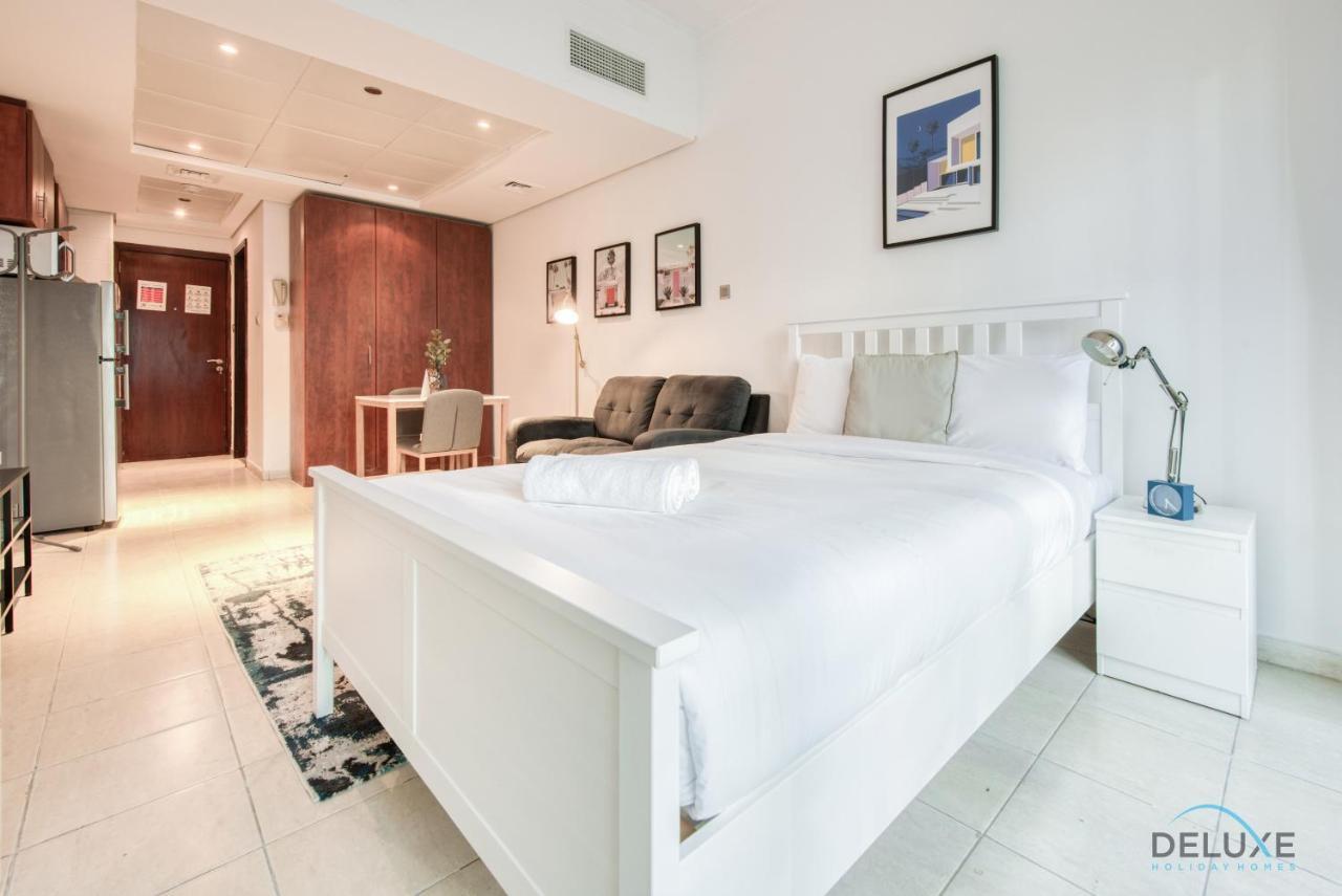 Apartment Calm At View Tower Jlt By Deluxe Homes *